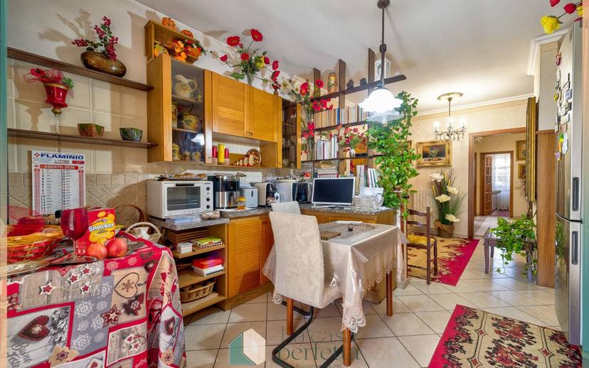 Quadrilocale via Aldo Moro 30, Bassano Romano — foto 2 di 54
