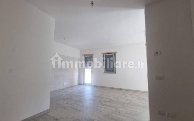 Quadrilocale Strada Statale App. Abruzzese e Appulo Sannitico, Acqua Solfa, Isernia — foto 15 di 20