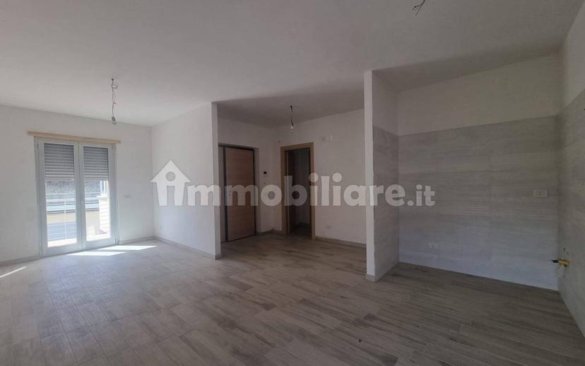 Quadrilocale Strada Statale App. Abruzzese e Appulo Sannitico, Acqua Solfa, Isernia — foto 10 di 20