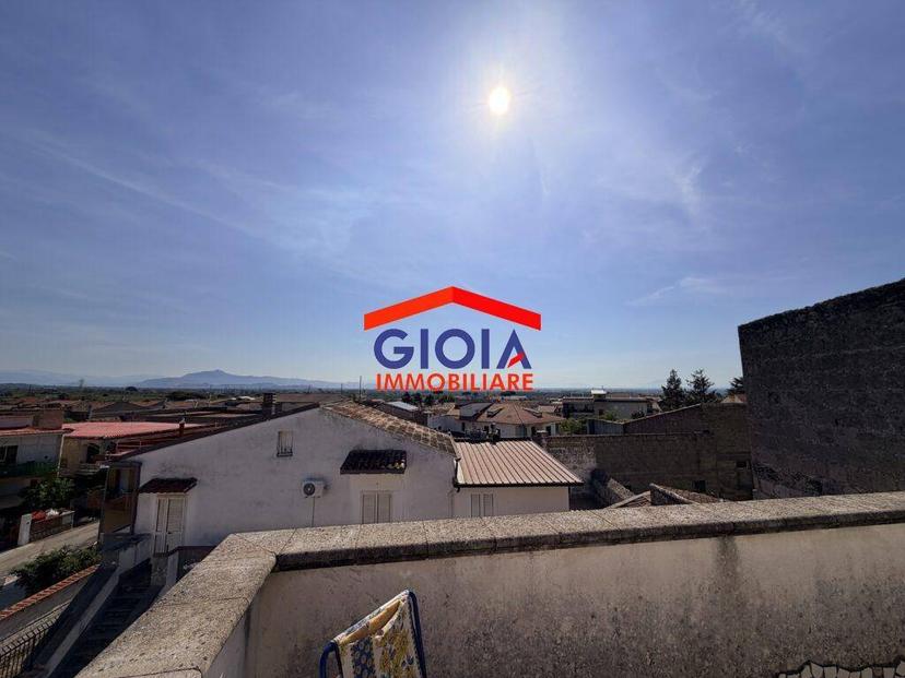 Trilocale corso Giuseppe Garibaldi 127, Falciano del Massico — foto 10 di 24