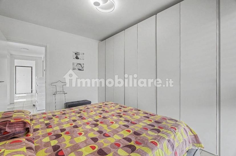 Trilocale via M. Buonarroti, 15, Uggiate con Ronago — foto 37 di 41