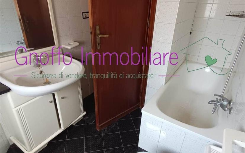 Quadrilocale via Enrico Petrella, Centro, Trapani — foto 7 di 14