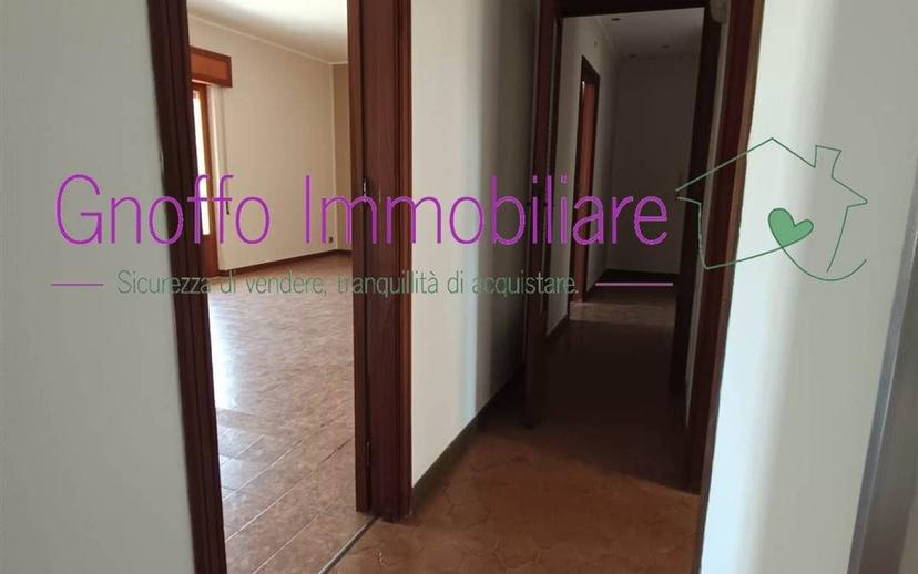 Quadrilocale via Enrico Petrella, Centro, Trapani — foto 12 di 14