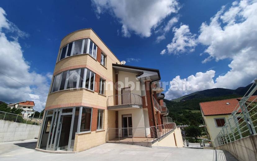 Quadrilocale Strada Statale App. Abruzzese e Appulo Sannitico, Acqua Solfa, Isernia — foto 11 di 20