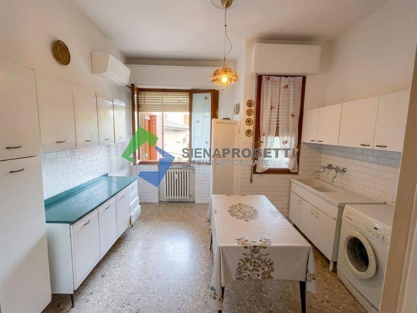 Quadrilocale viale Don Giovanni Minzoni, Stazione, Siena — foto 7 di 8