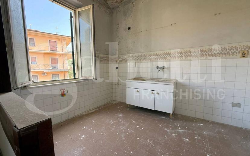 Quadrilocale via Garibaldi , 64, Centro, Castelforte — foto 5 di 35