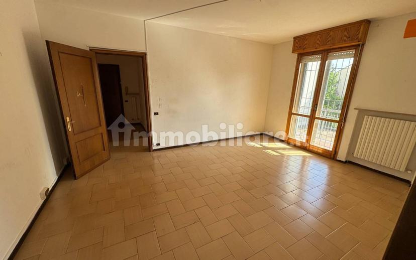 Quadrilocale buono stato, primo piano, Centro, Mirandola — foto 7 di 10