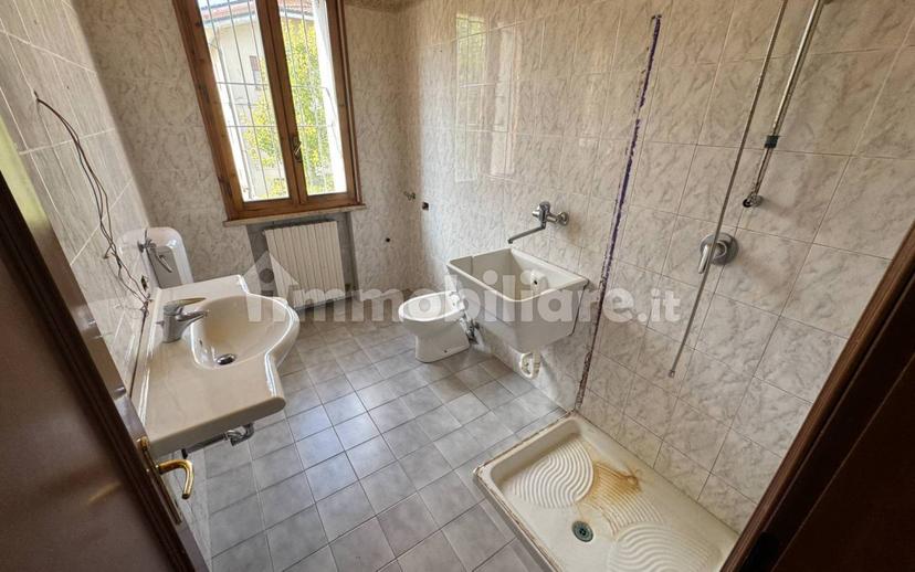 Quadrilocale buono stato, primo piano, Centro, Mirandola — foto 8 di 10