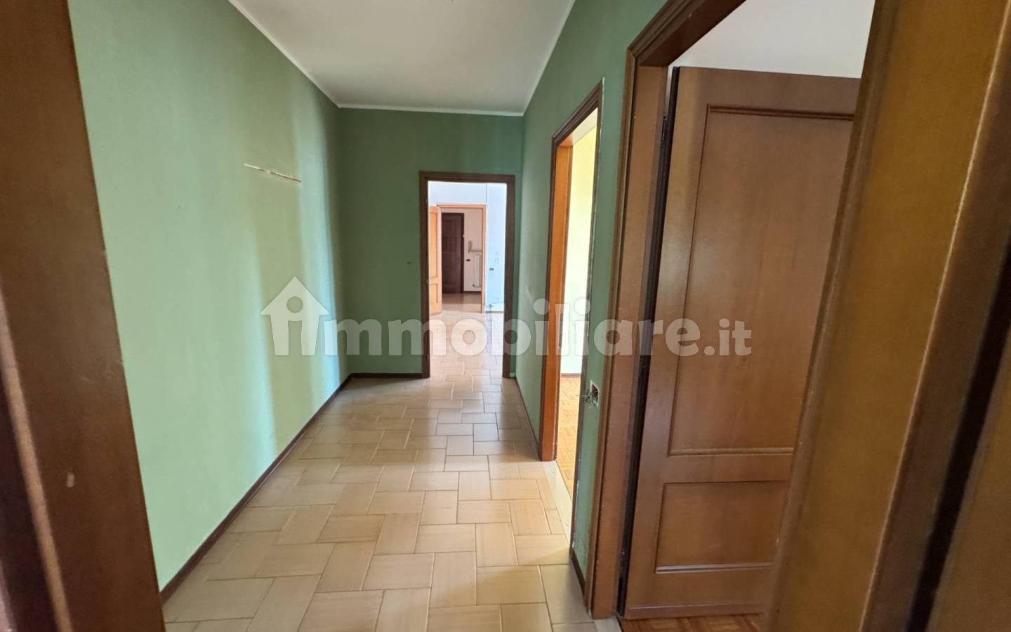 Quadrilocale buono stato, primo piano, Centro, Mirandola
