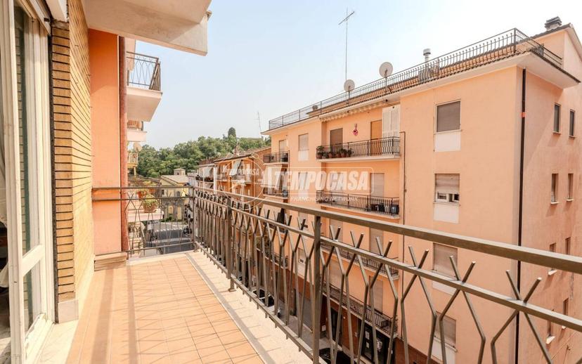 Trilocale buono stato, terzo piano, Canepina — foto 19 di 25