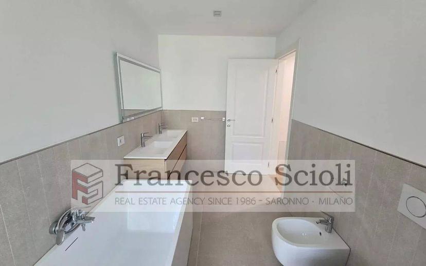 Trilocale via Alliata, 14, Saronno — foto 10 di 10
