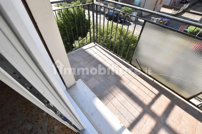 Quadrilocale via Caduti di Cefalonia, Centro, Fidenza — foto 39 di 44