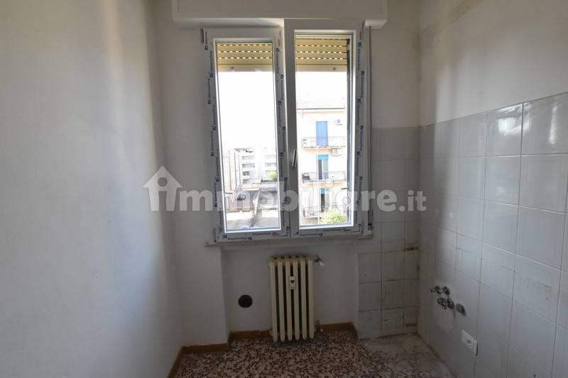 Quadrilocale via Caduti di Cefalonia, Centro, Fidenza — foto 28 di 44