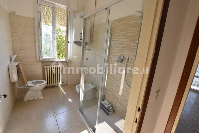 Quadrilocale via Caduti di Cefalonia, Centro, Fidenza — foto 33 di 44