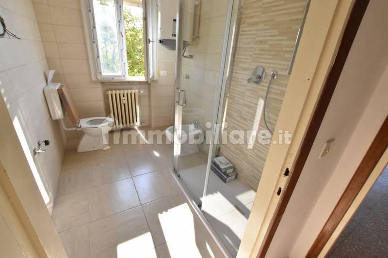 Quadrilocale via Caduti di Cefalonia, Centro, Fidenza — foto 38 di 44