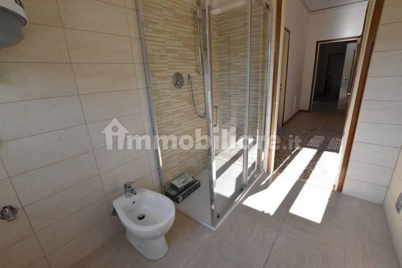 Quadrilocale via Caduti di Cefalonia, Centro, Fidenza — foto 21 di 44