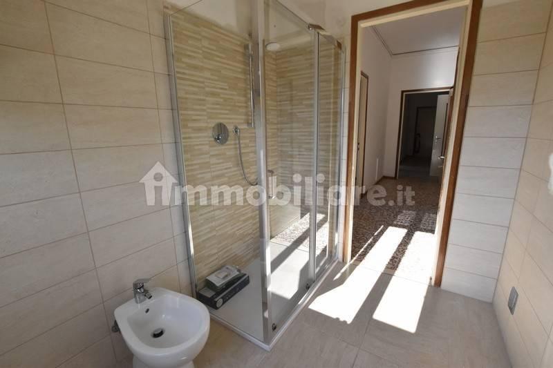 Quadrilocale via Caduti di Cefalonia, Centro, Fidenza — foto 32 di 44