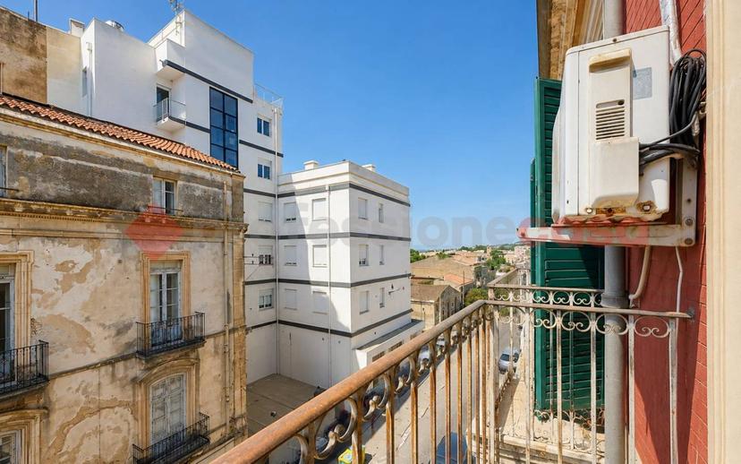 Quadrilocale via francesco crispi, 102, Umberto - Ermocrate, Siracusa — foto 7 di 18