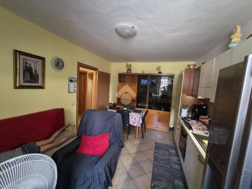 Bilocale piazza Vittorio Veneto 27, Centro, Monale — foto 2 di 10