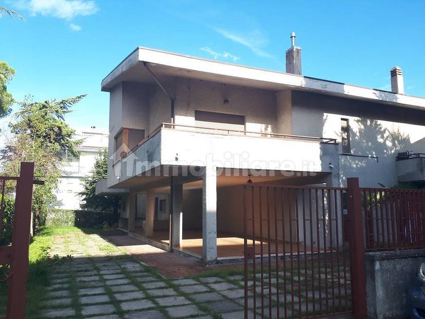Villa unifamiliare via Cristoforo Colombo, San Nicolò A Tordino, Teramo — foto 11 di 26