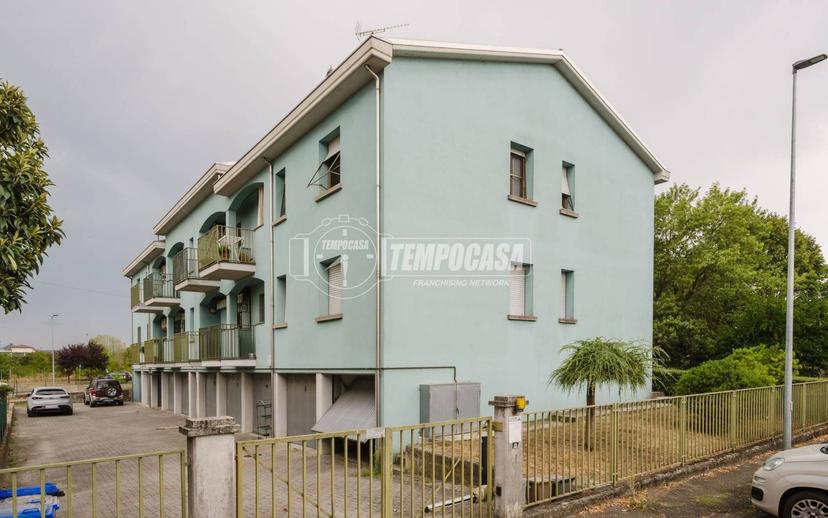 Trilocale via Brianti E., Parola, Parola, Fontanellato — foto 3 di 41