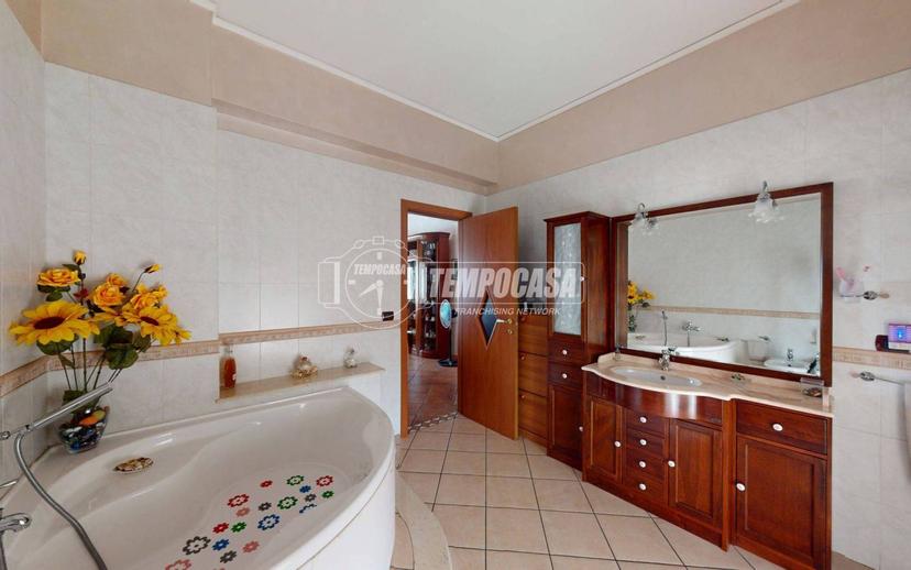 Quadrilocale via D'Angiò 17, Santa Maria Capua Vetere — foto 2 di 28