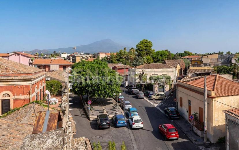 Appartamento via Etnea 407, Centro, Gravina di Catania
