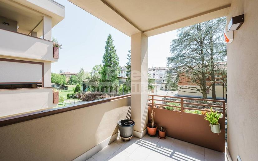 Quadrilocale via Cola 24/R, Cento Paese, Cento — foto 16 di 39