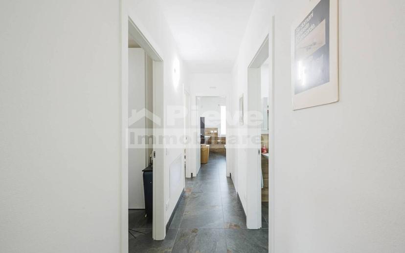 Quadrilocale via Cola 24/R, Cento Paese, Cento — foto 36 di 39