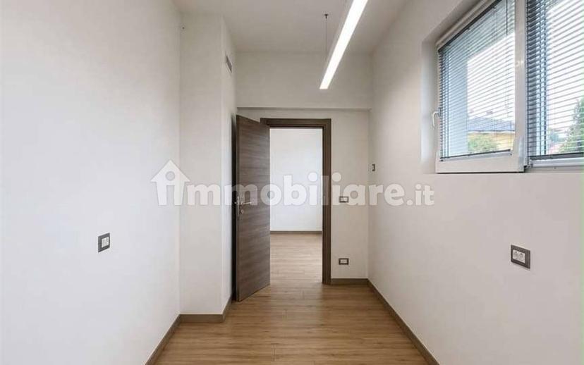 Villa unifamiliare Giacomo Leopardi, 77, Centro, Ispra — foto 9 di 34
