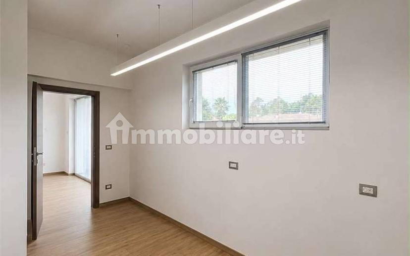 Villa unifamiliare Giacomo Leopardi, 77, Centro, Ispra — foto 12 di 34