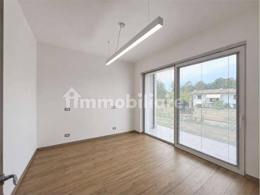 Villa unifamiliare Giacomo Leopardi, 77, Centro, Ispra — foto 2 di 34