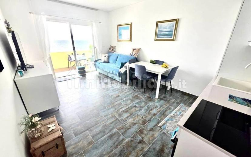 Bilocale buono stato, quinto piano, Vallecrosia — foto 10 di 16