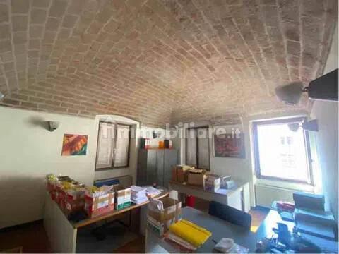 Appartamento via Emilia San C, Centro Storico, Voghera — foto 19 di 24