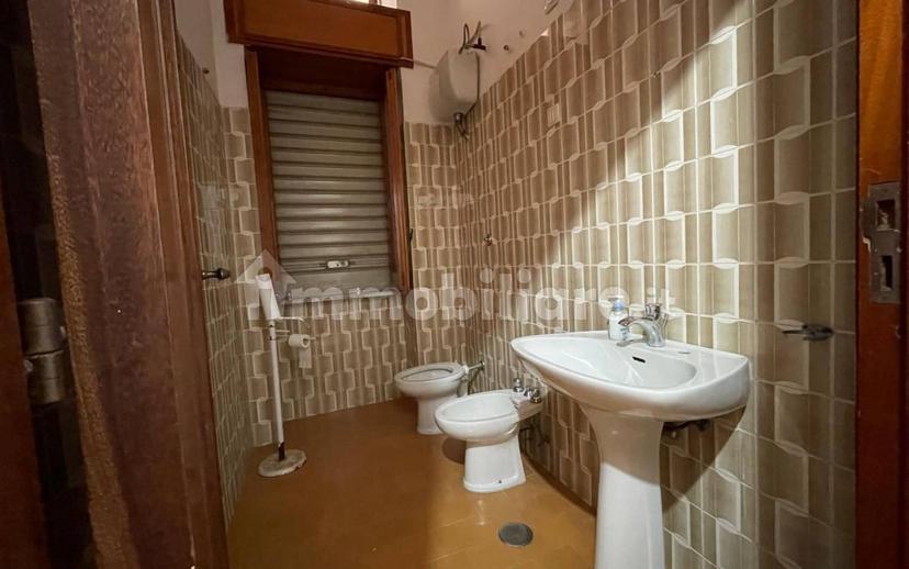 Bilocale via Giovanni Gentile 26, Centro, Maddaloni — foto 25 di 28