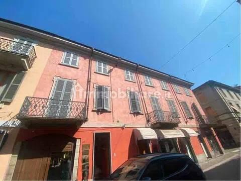 Appartamento via Emilia San C, Centro Storico, Voghera — foto 3 di 24