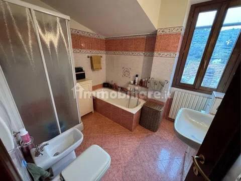 Appartamento via Aprosio, 14, Vallecrosia Alta, Vallecrosia