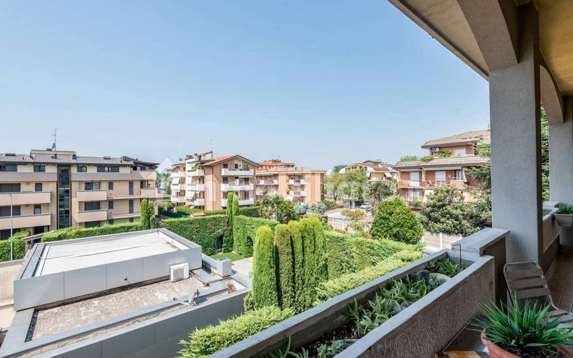 Trilocale via Fausto Coppi, Bernasconi, Buonarroti, Bareggia, Lissone
