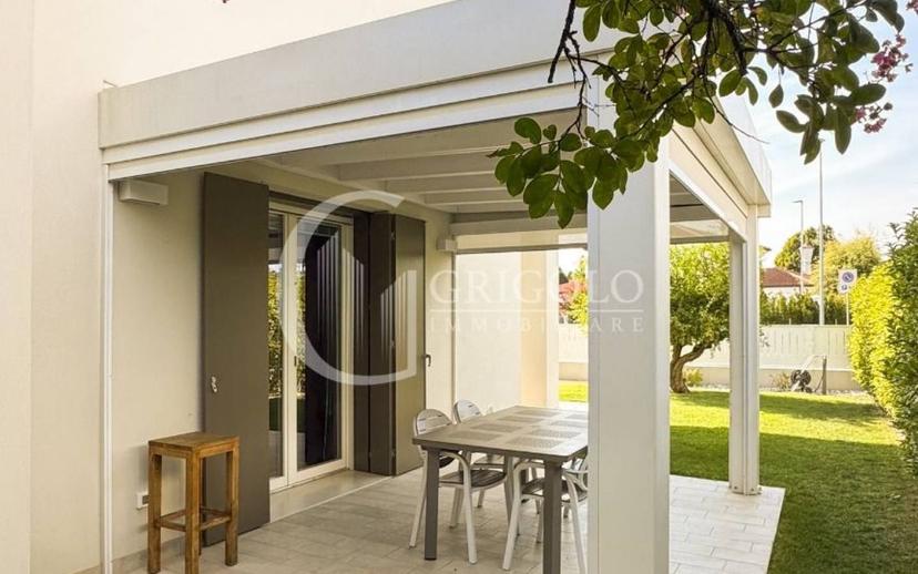 Villa bifamiliare via Berlese, Centro, Noventa di Piave — foto 2 di 48