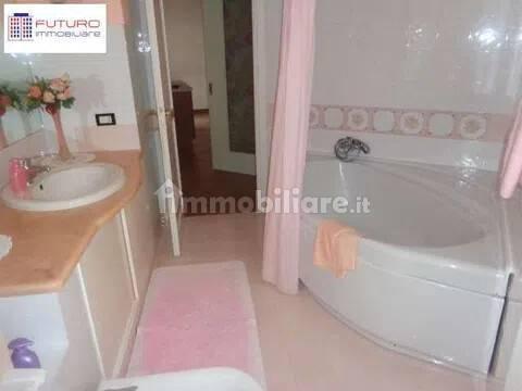 Villa unifamiliare, buono stato, 195 m², Centro, Monte San Biagio — foto 10 di 16