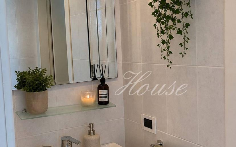 Villa bifamiliare, buono stato, 182 m², Quattro Castella — foto 2 di 21