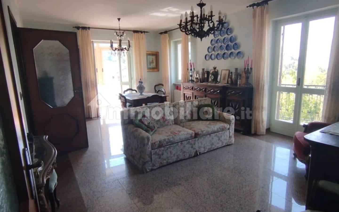 Appartamento via Provinciale, Centro, Roburent
