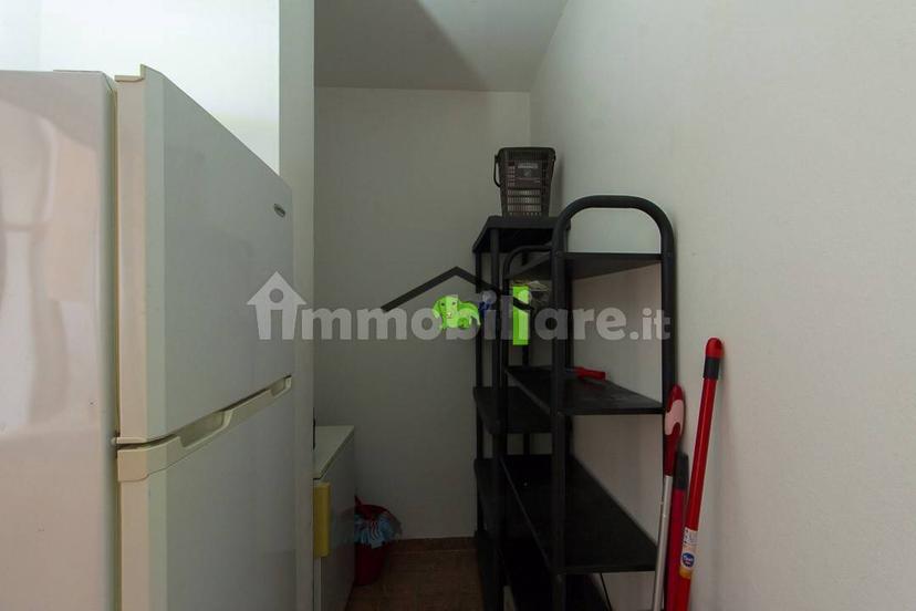 Appartamento via Umberto I 93, Centro, Maniago — foto 16 di 34