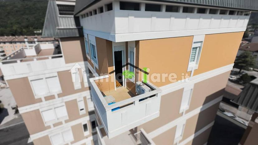 Appartamento via Umberto I 93, Centro, Maniago — foto 26 di 34
