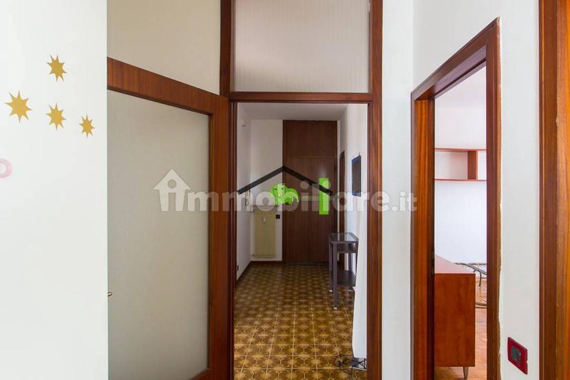 Appartamento via Umberto I 93, Centro, Maniago — foto 5 di 34