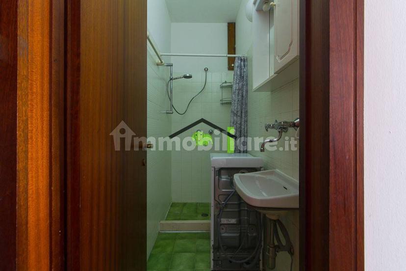 Appartamento via Umberto I 93, Centro, Maniago — foto 13 di 34