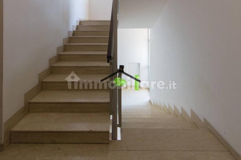 Appartamento via Umberto I 93, Centro, Maniago — foto 11 di 34