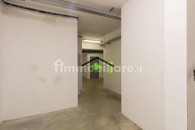 Appartamento via Umberto I 93, Centro, Maniago — foto 31 di 34