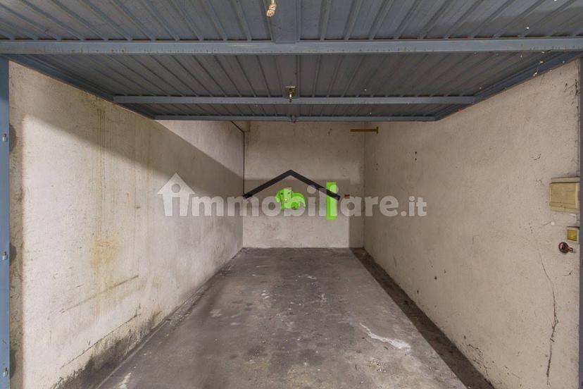 Appartamento via Umberto I 93, Centro, Maniago — foto 33 di 34