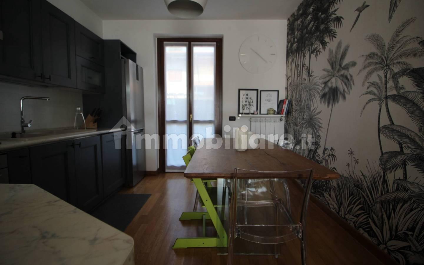 Villa a schiera via Dante Alighieri, Centro, Somma Lombardo